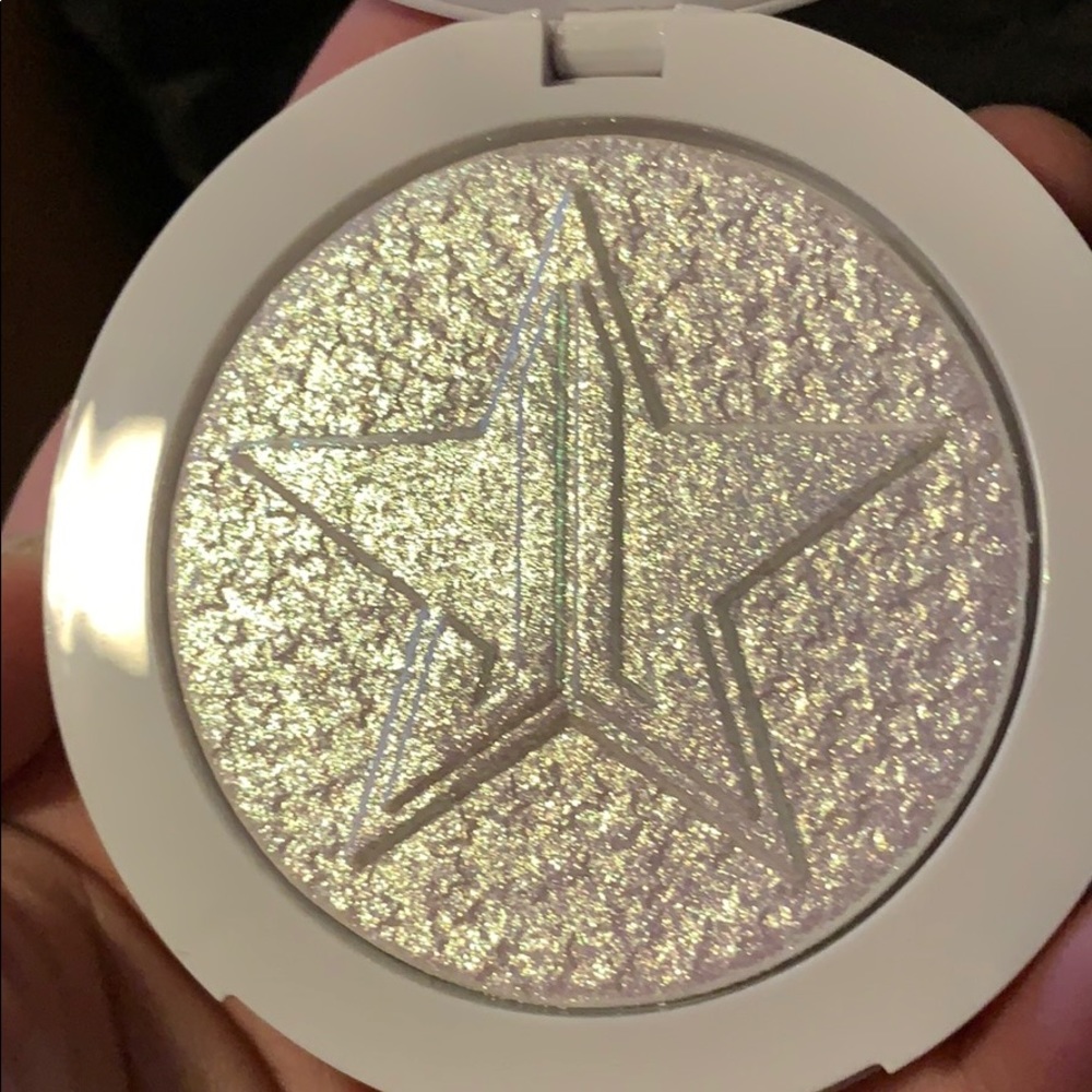 IN HAND Jeffree star extreme frost in sour ice